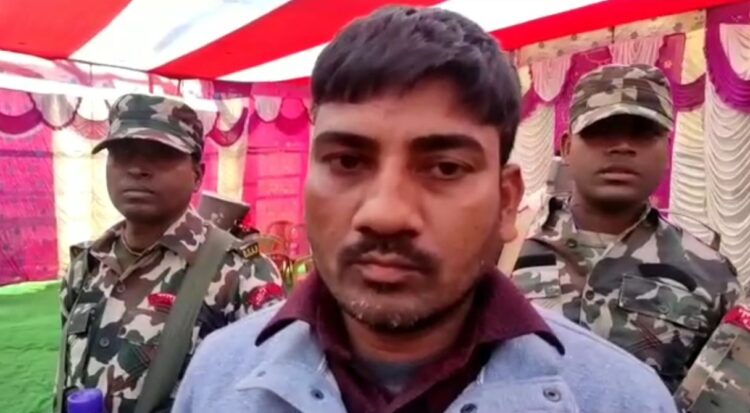 An elected ward member, who had come to take the oath of office and secrecy after drinking alcohol, was arrested by the police.