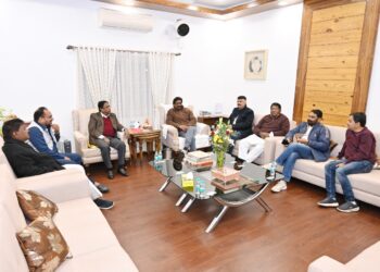 State Congress President's meeting with Hemant Soren at the Chief Minister's residence. Special discussion for the people of the state.
