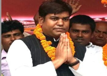 Apart from rivers in Uttar Pradesh, Mukesh Sahni's boat will now run on the roads. Will broadcast the party's views on 165 seats.