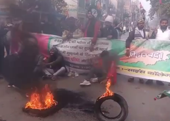 रिजल्ट में धांधली को लेकर छात्रों का बिहार बंद, पटना की सड़कों पर दिखा असर