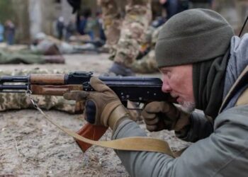 Ukraine Crisis : पीएम मोदी ने पुतिन से की बात, हिंसा रोक.. बातचीत करने की अपील