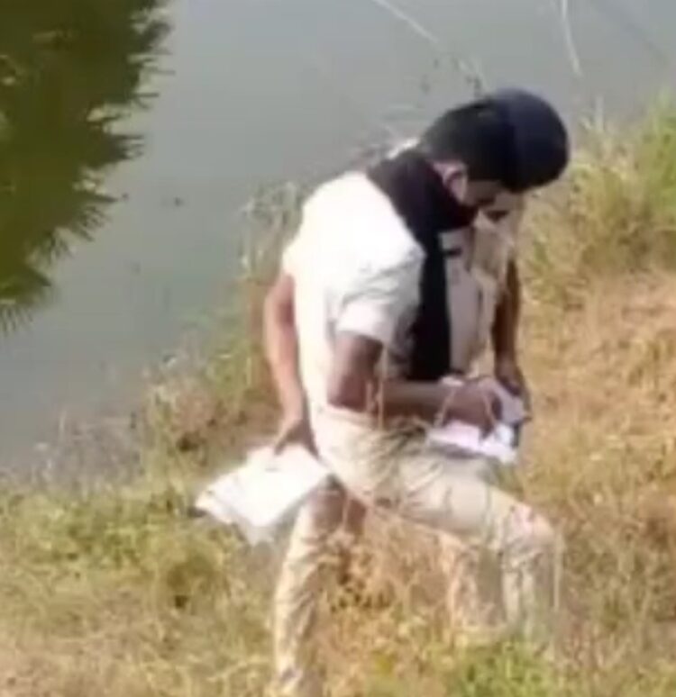 पति और सौतन ने दुपट्टा से गला घोंट युवती की हत्या कर तेजाब से चेहरा जलाया