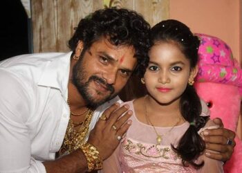 खेसारी लाल की बेटी पर गाने वाला सिंगर हुआ गिरफ्तार