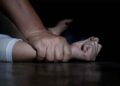 स्कूल से लौट रही मासूम के साथ गंदा काम, पड़ोसी शख्स ने घर ले जाकर...