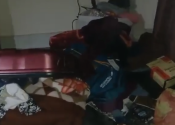 बंगाल की रहने वाली लड़कियों के साथ.