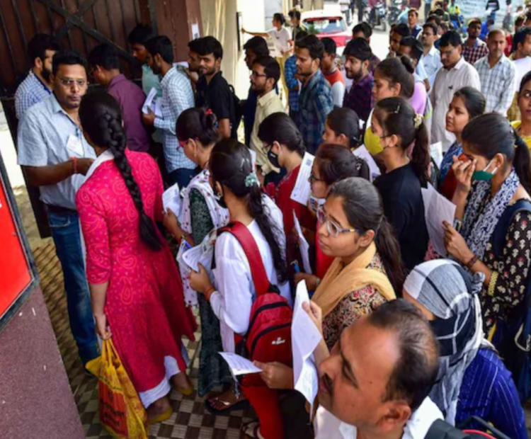 5 फर्जी परीक्षार्थी गिरफ्तार