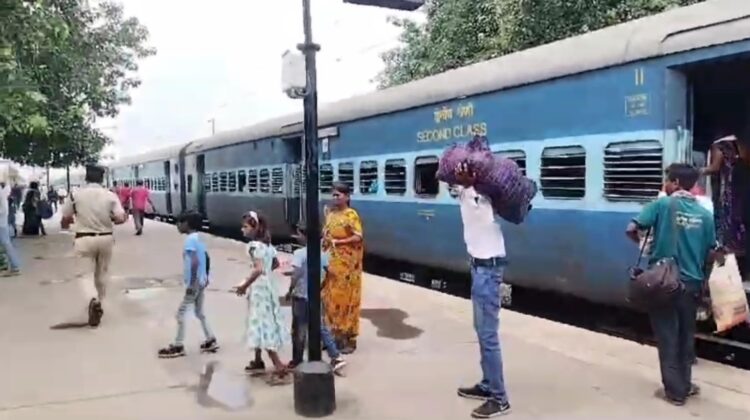 The world's wonder railway station in Bihar, opens only for 15 days in a year